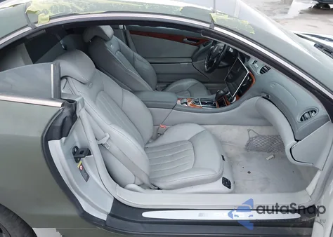 2004 Mercedes-Benz Sl 55 Amg z USA, uszkodzony, nr VIN WDBSK74FX4F066129